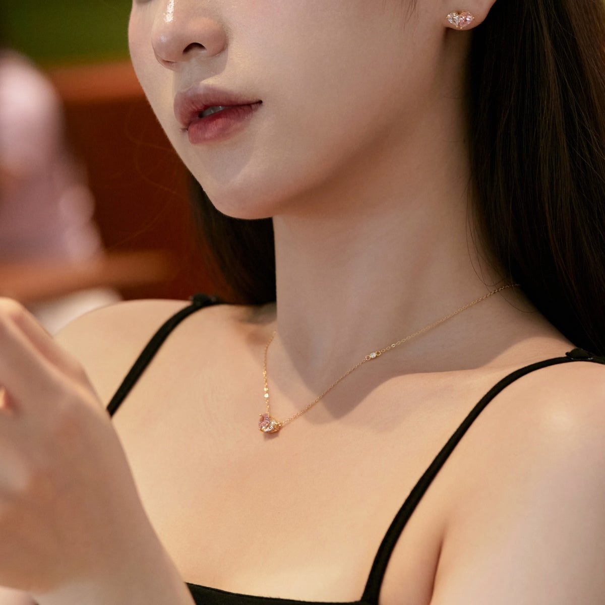 [Lumi Jewellery]Dazzling Elegant Heart Cut Lover Earrings