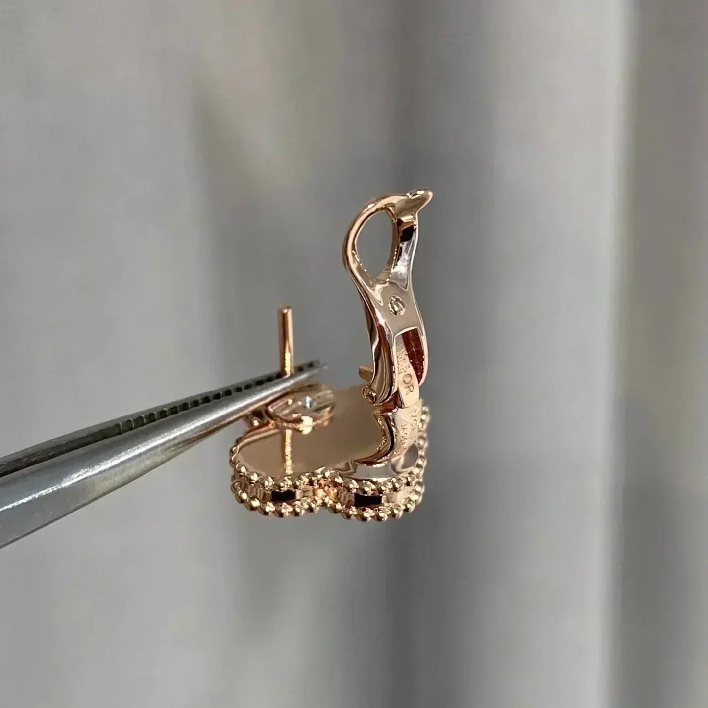 [Lumi Jewellery]CLOVER MEDIUM 1 MOTIFS  PINK MOP DIAMOND EARRINGS