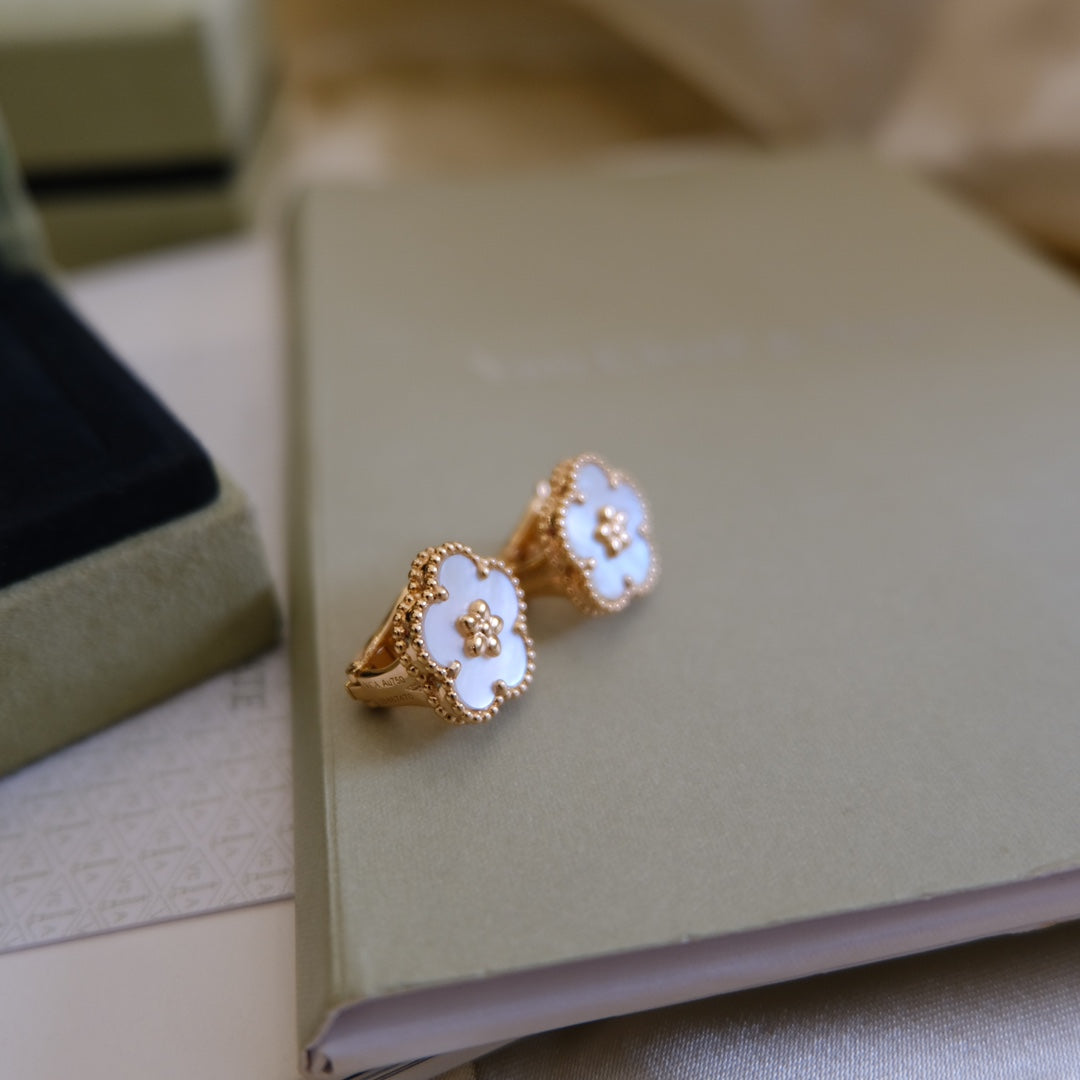 [Lumi Jewellery]LUCKY PINK GOLD WHITE MOP EARRINGS