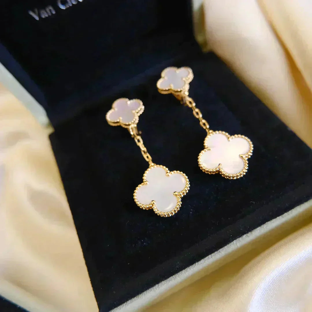 [Lumi Jewellery]CLOVER 2 MOTIF WHITE MOP EARRINGS