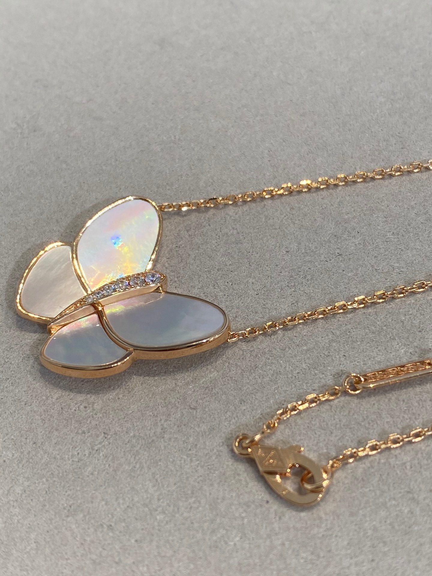 [Lumi Jewellery]BUTTERFLY GOLD MOP DIAMOND NECKLACE