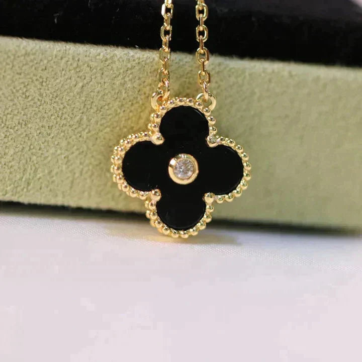 [Lumi Jewellery]CLOVER 15MM DIAMOND ONYX NECKLACE