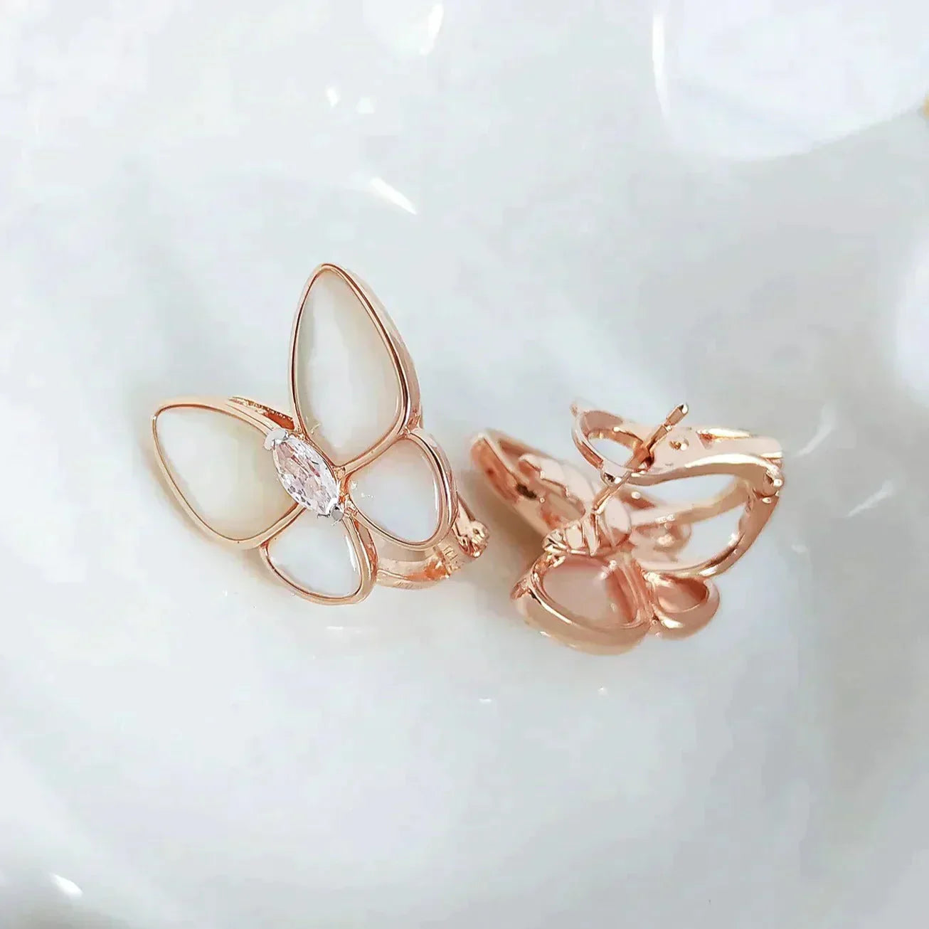 [Lumi Jewellery]BUTTERFLY MOP DIAMOND EARRINGS