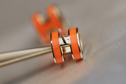 [Lumi Jewellery]MINI POP H EARRINGS ORANGE