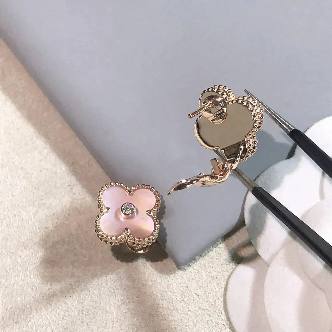 [Lumi Jewellery]CLOVER MEDIUM 1 MOTIFS  PINK MOP DIAMOND EARRINGS