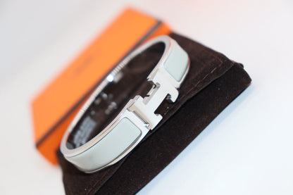 [Lumi Jewellery]H LIGHT BLUE BRACELET