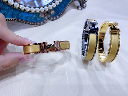 [Lumi Jewellery]H CHAMPAGNE BRACELET