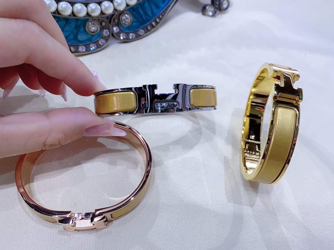 [Lumi Jewellery]H CHAMPAGNE BRACELET