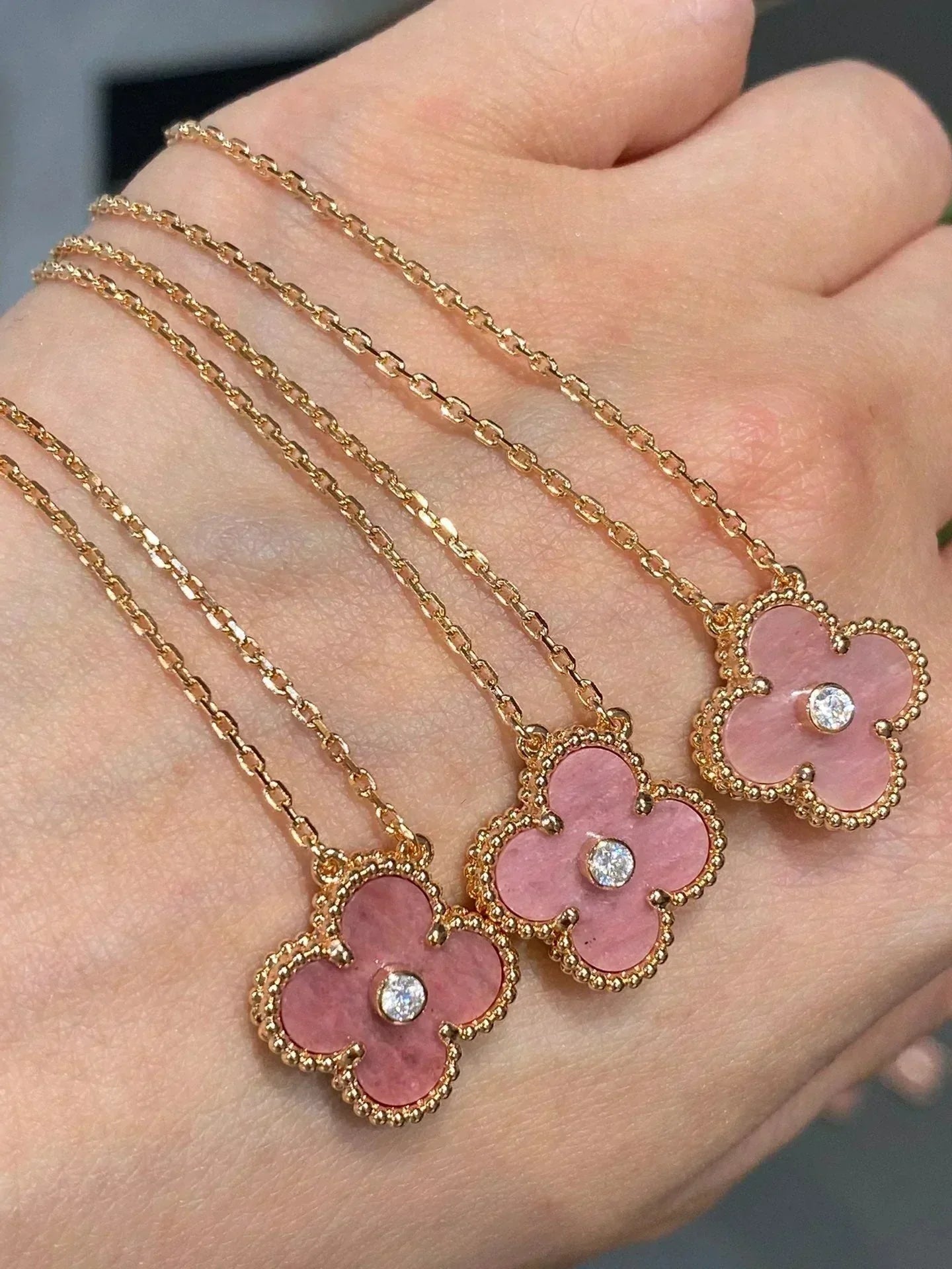 [Lumi Jewellery]CLOVER 15MM DIAMOND RHODONITE NECKLACE