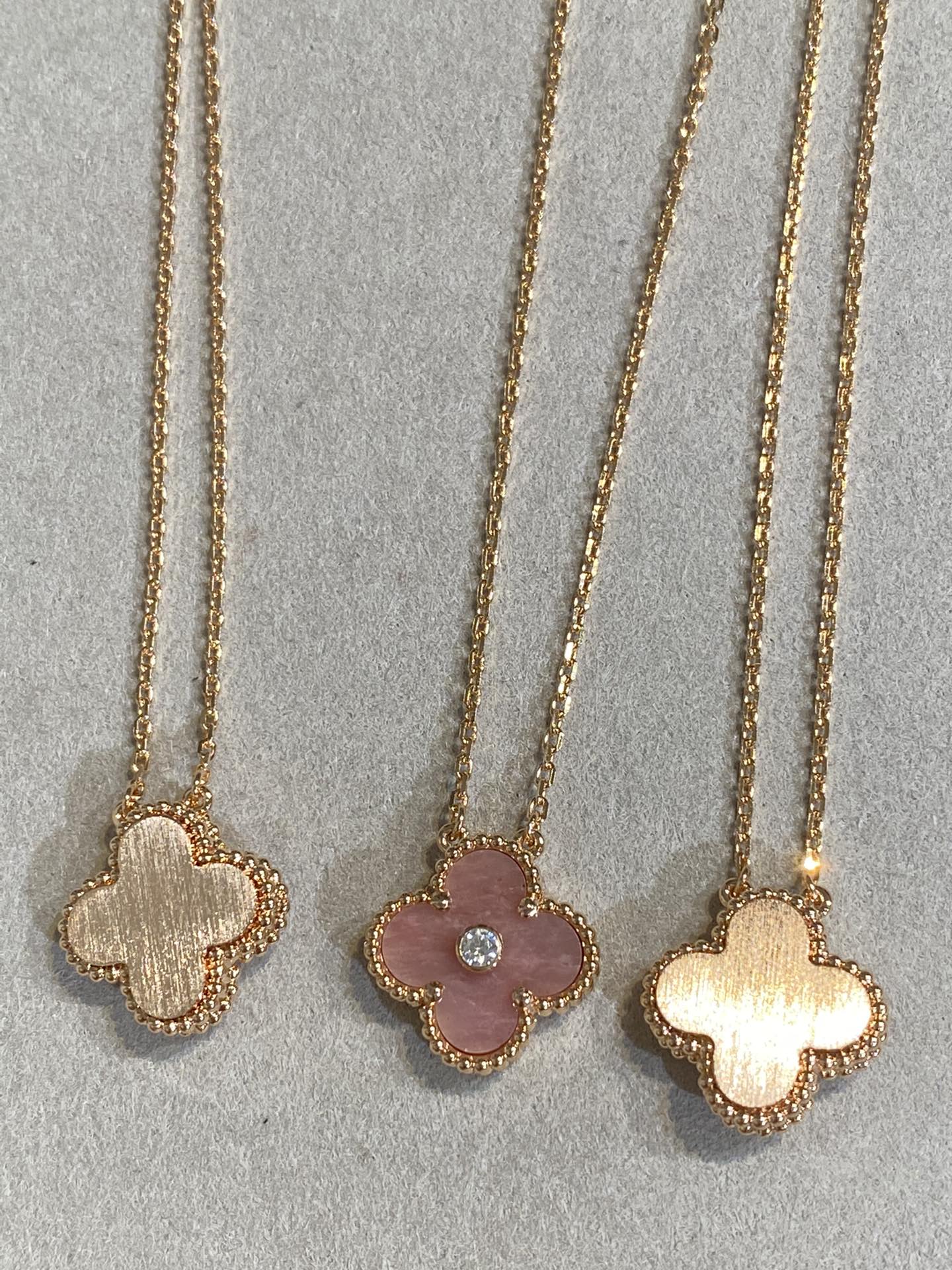 [Lumi Jewellery]CLOVER 15MM DIAMOND RHODONITE NECKLACE
