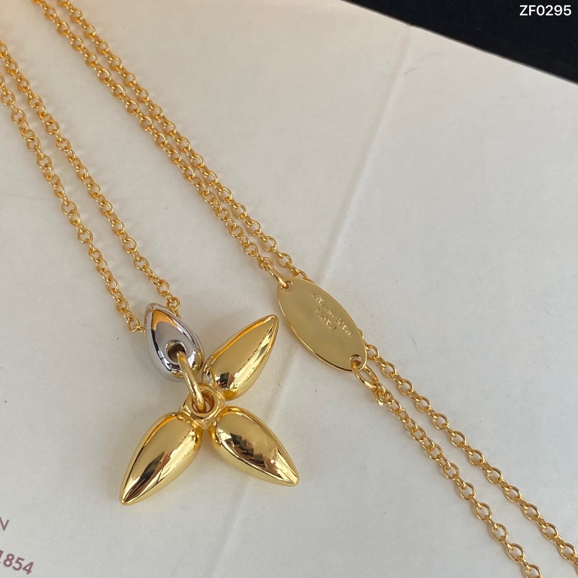 [Lumi Jewellery]LOUISETTE PEDANT GOLD NECKLACE