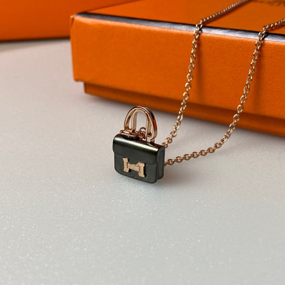 [Lumi Jewellery]CONSTANCE BLACK PEDANT PINK GOLD NECKLACE