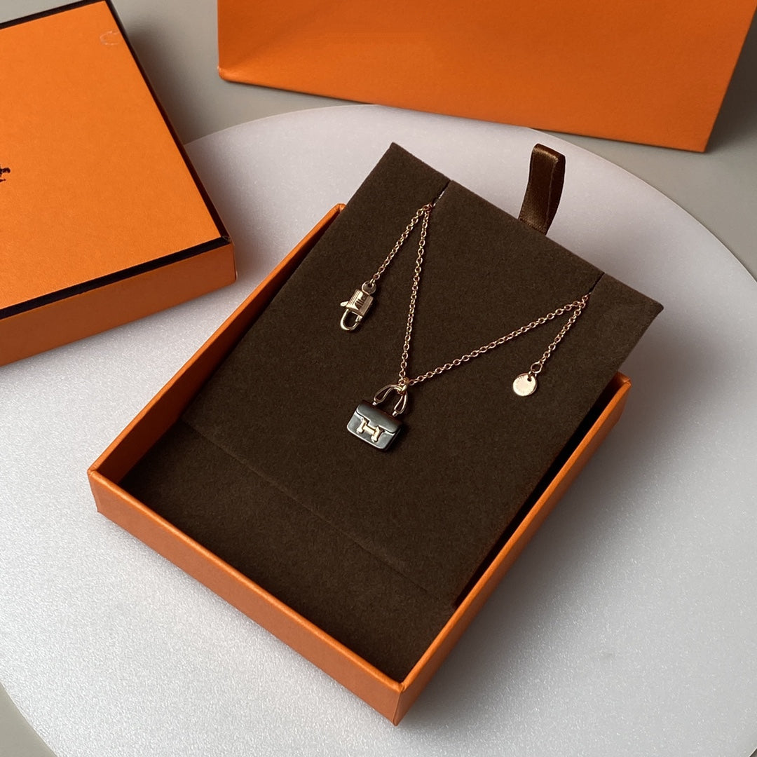 [Lumi Jewellery]CONSTANCE BLACK PEDANT PINK GOLD NECKLACE