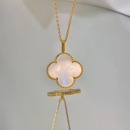 [Lumi Jewellery]CLOVER 25MM MOP LARGE PENDANT NECKLACE