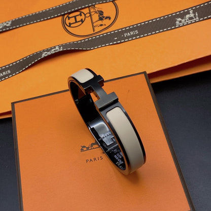 [Lumi Jewellery]H BRACELET 12MM BLACK BEIGE CERAMIC
