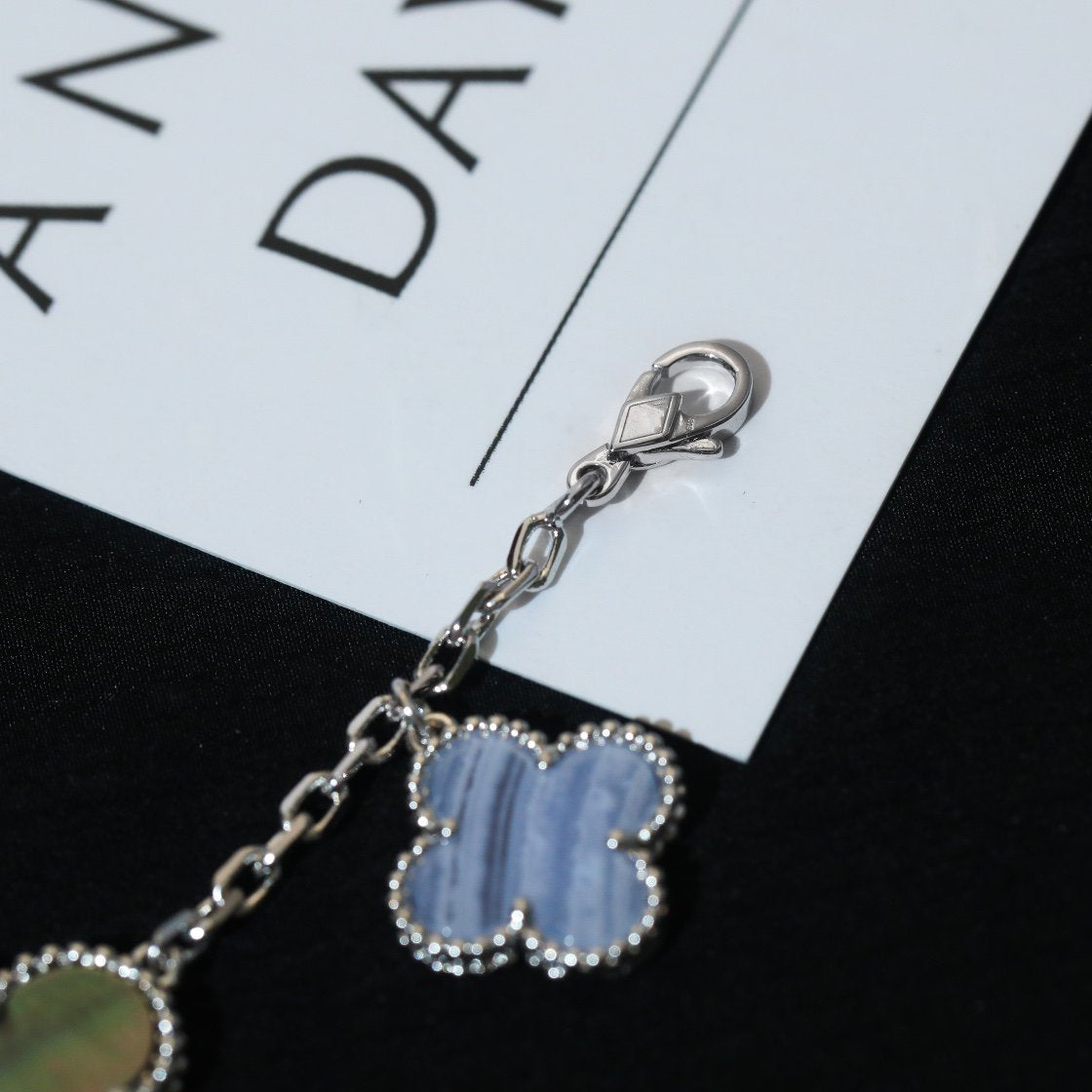 [Lumi Jewellery]CLOVER BRACELET 5 MOTIFS MOP CHALCEDONY SILVER