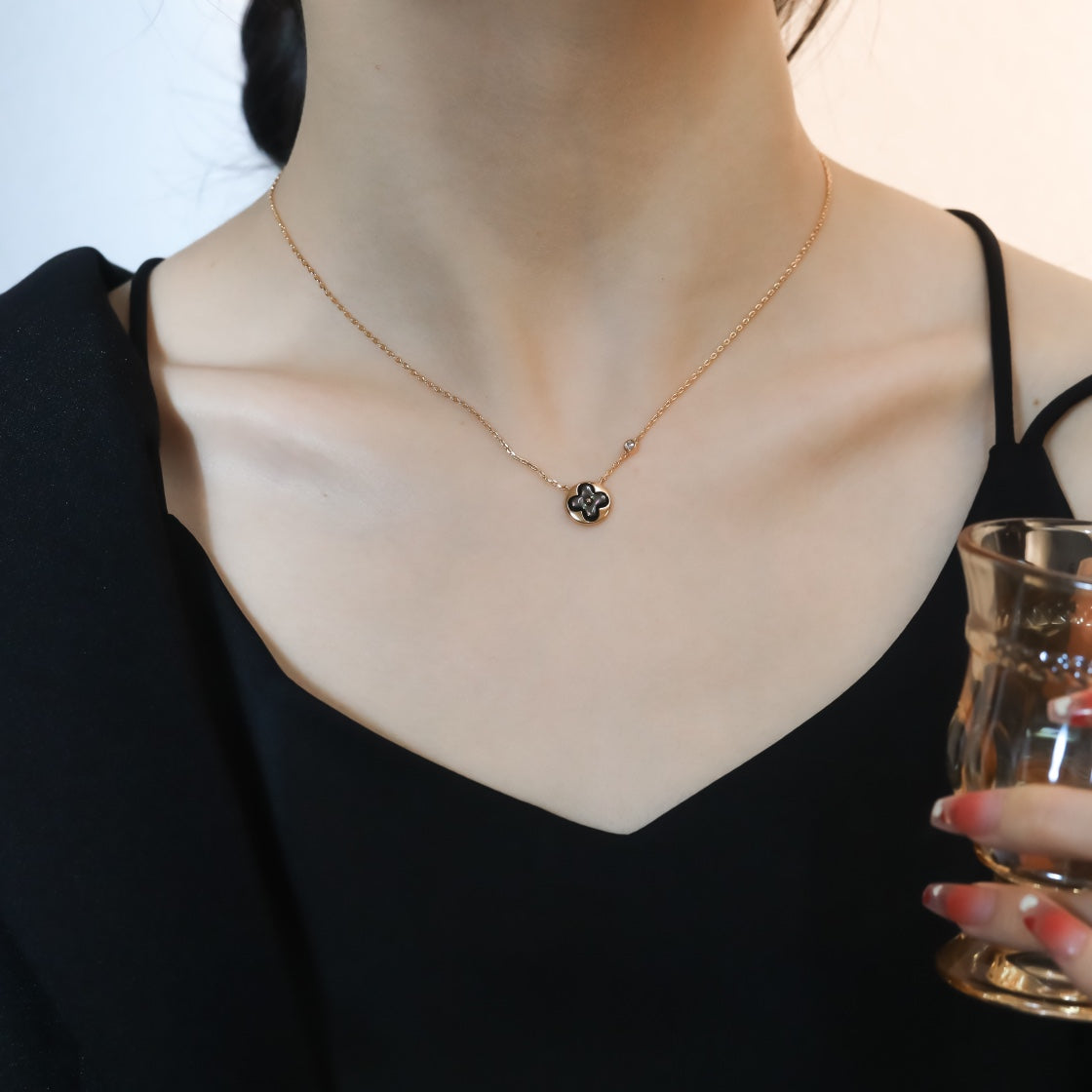 [Lumi Jewellery]SUN PEDANT PINK GOLD 1 DIAMOND NECKLACE