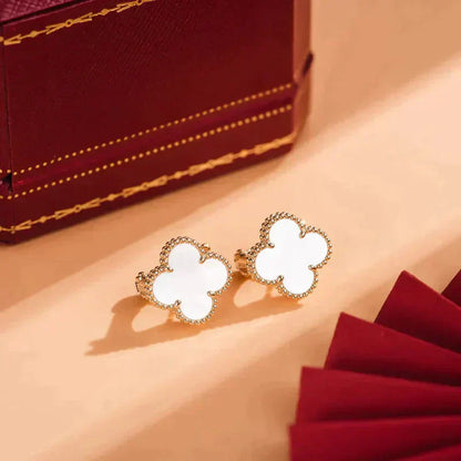 [Lumi Jewellery]CLOVER MEDIUM 1 MOTIFS  WHITE MOP STUD EARRINGS