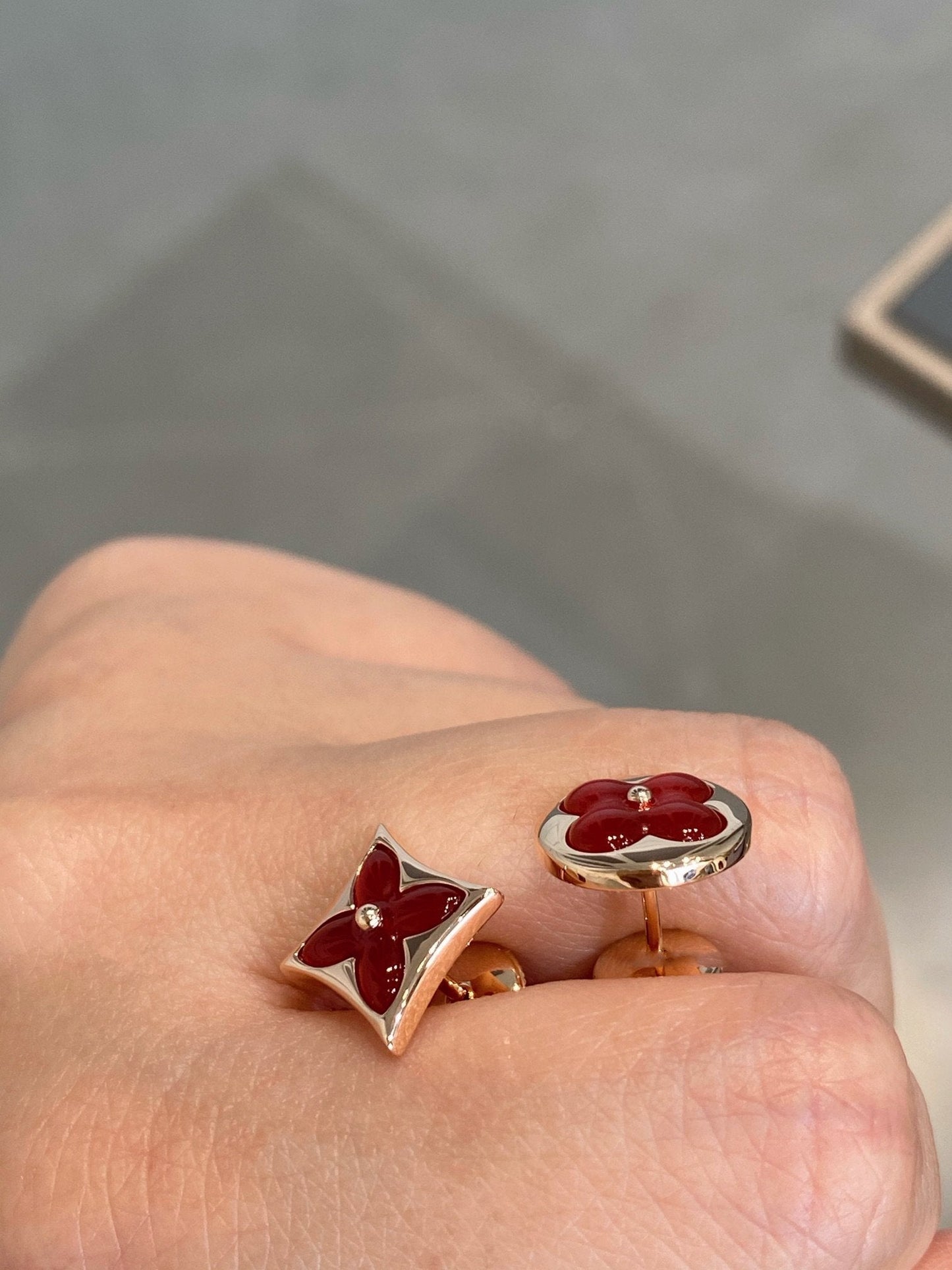 [Lumi Jewellery]STAR AND SUN PINK GOLD CARNELIAN STUD EARRINGS