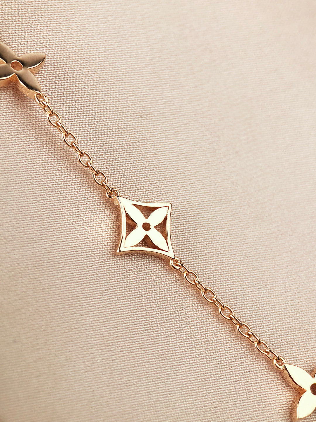 [Lumi Jewellery]STAR AND SUN 7 MOTIFS GOLD BRACELET