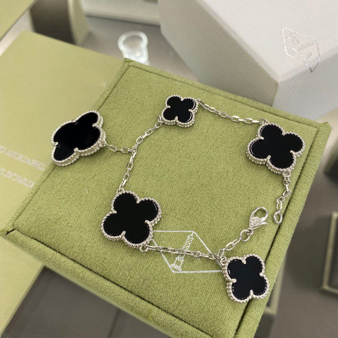 [Lumi Jewellery]CLOVER 5 MOTIFS SIVLER ONYX BRACELET