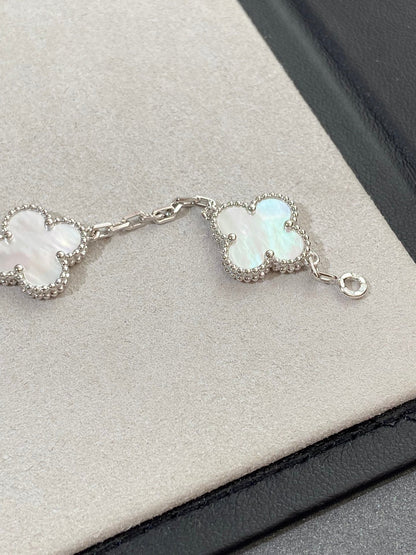 [Lumi Jewellery]CLOVER WHITE PEARL MOP 5 MOTIF BRACELET COLLECTION