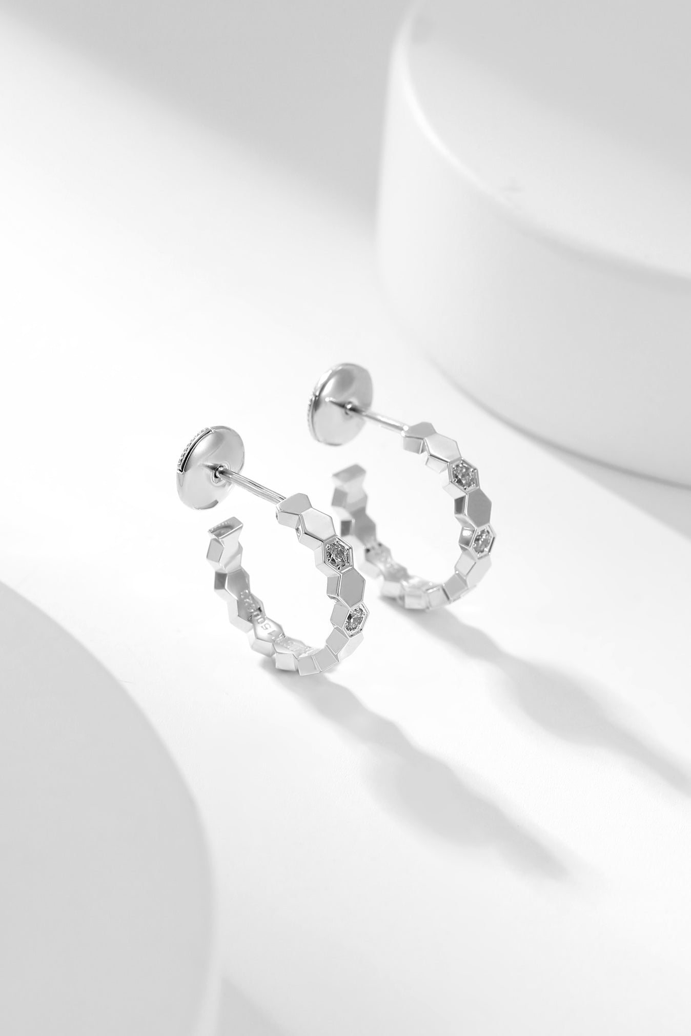 [Lumi Jewellery]BEE LOVE DIAMOND HOOP EARRINGS