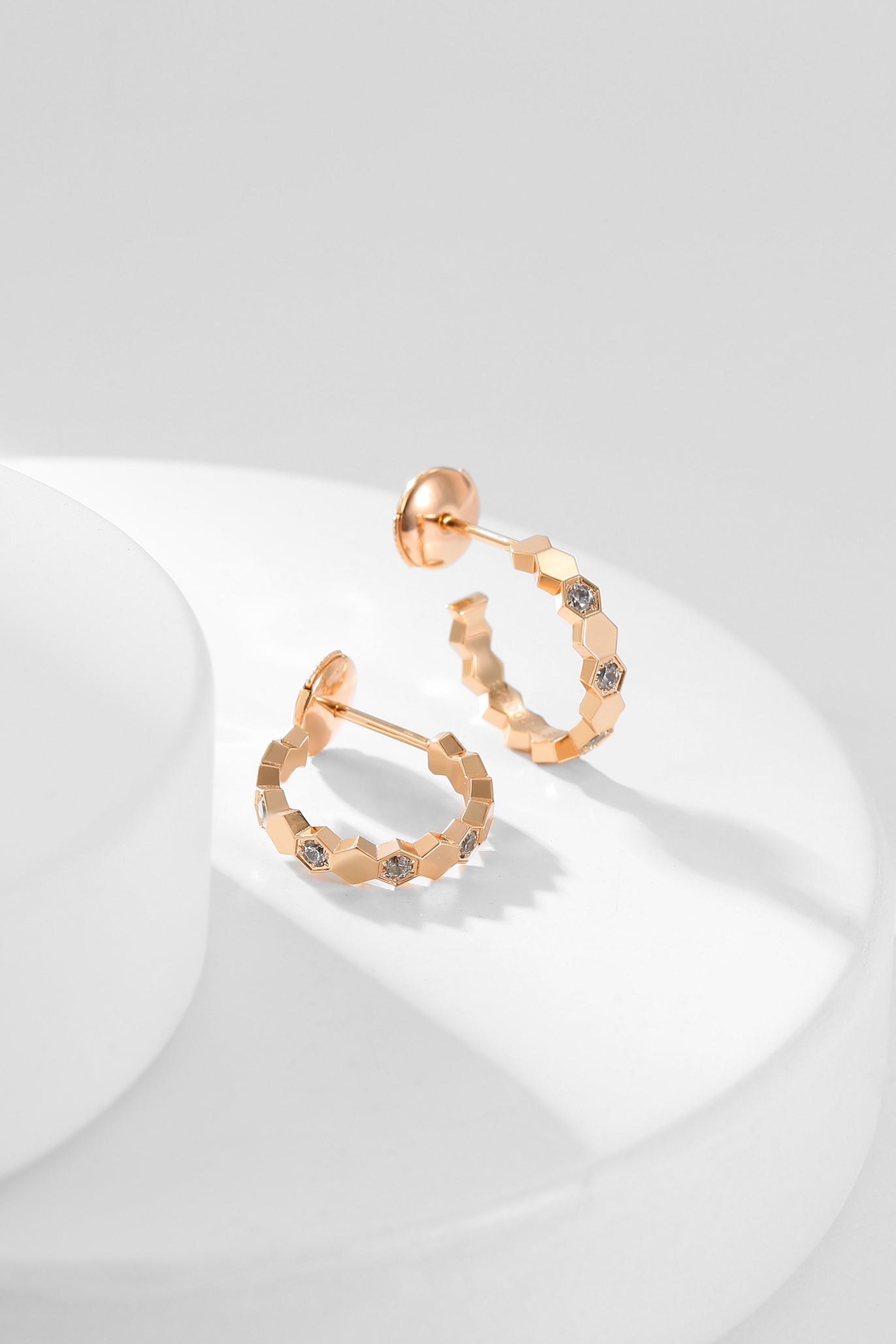 [Lumi Jewellery]BEE LOVE DIAMOND HOOP EARRINGS
