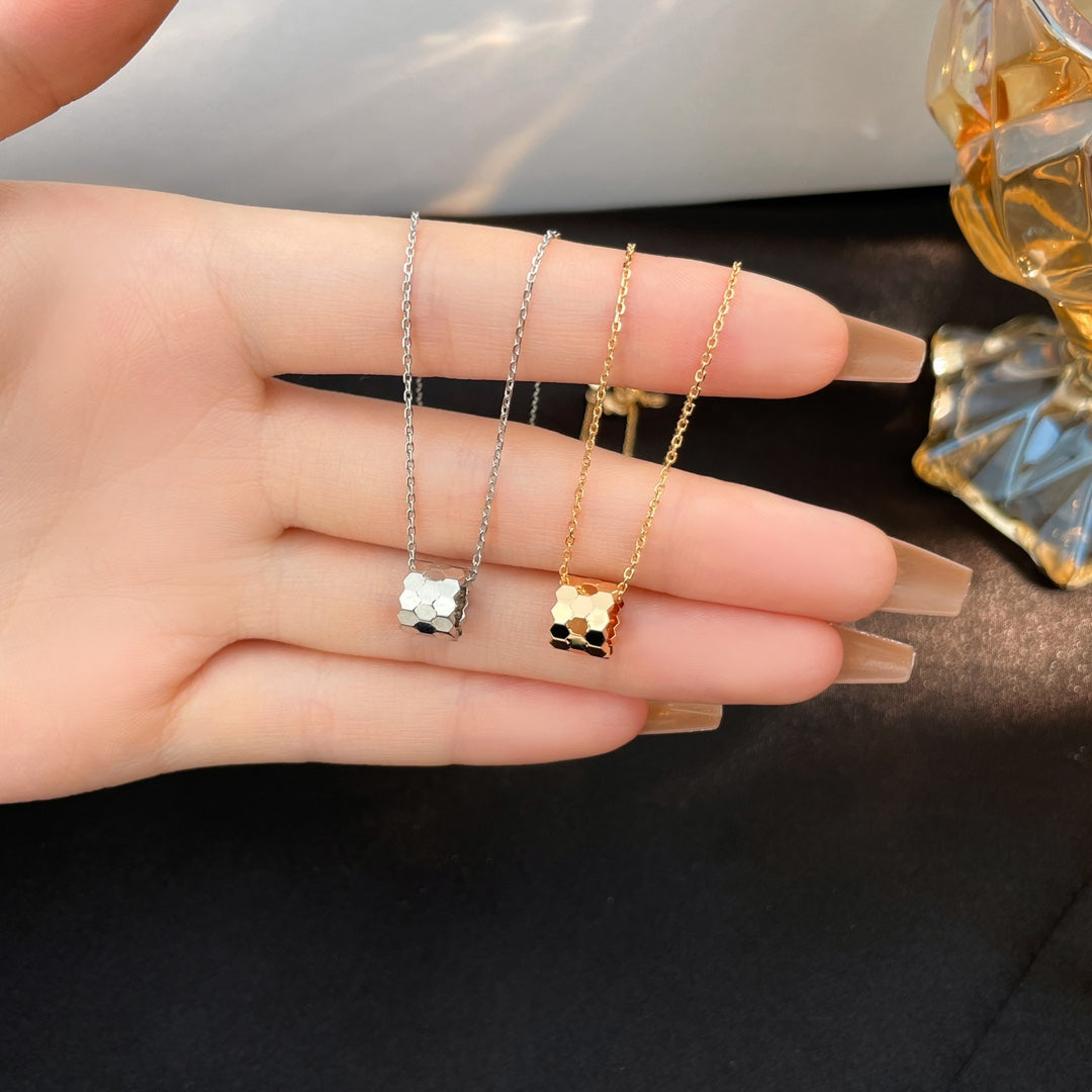 [Lumi Jewellery]BEE MINI NECKLACE