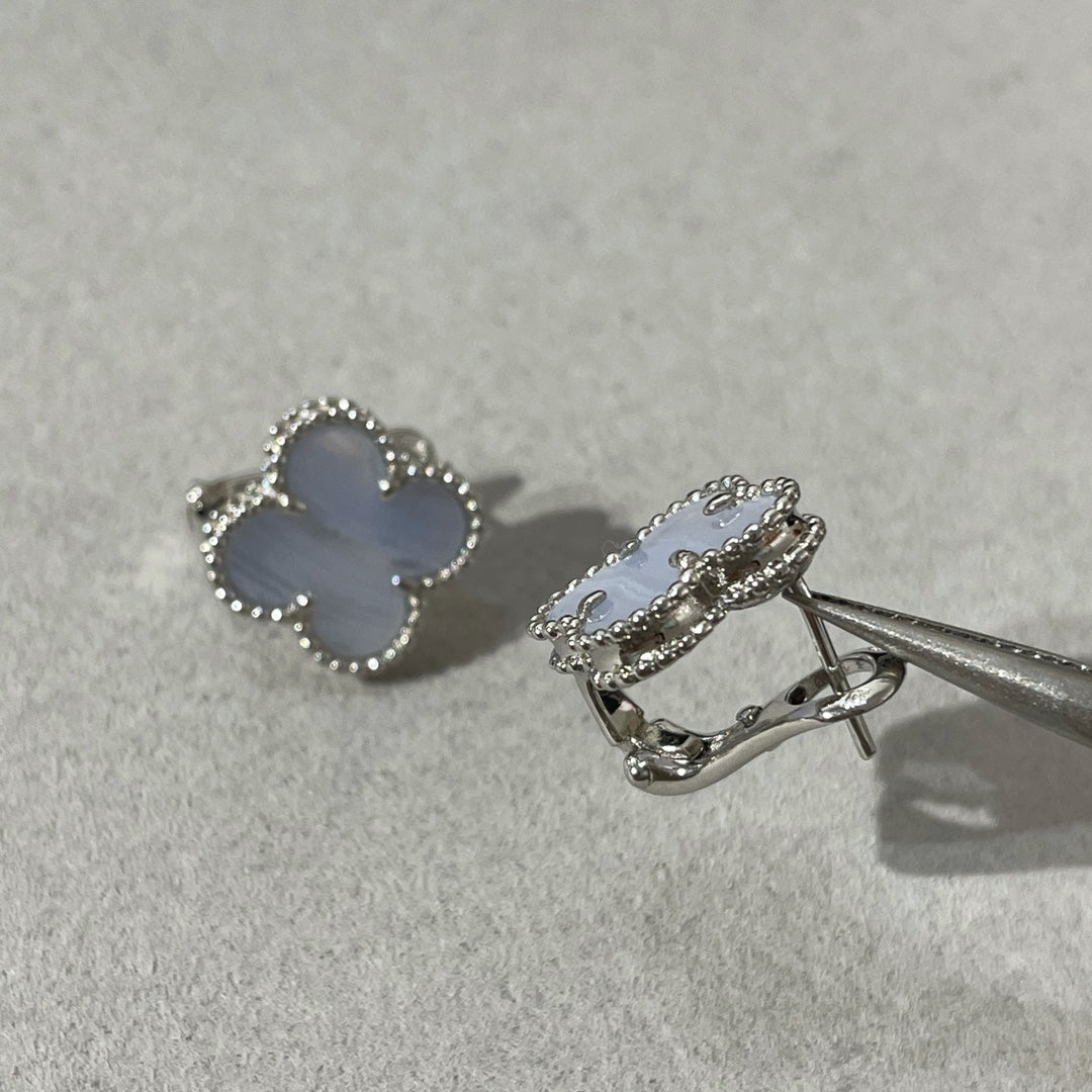 [Lumi Jewellery]CLOVER CHALCEDONY SILVER STUD EARRINGS