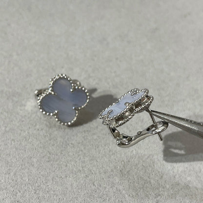 [Lumi Jewellery]CLOVER CHALCEDONY SILVER STUD EARRINGS
