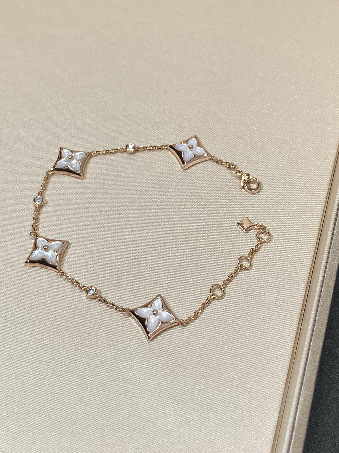 [Lumi Jewellery]STAR 4 MOTIF MOP DIAMOND PINK GOLD BRACELET