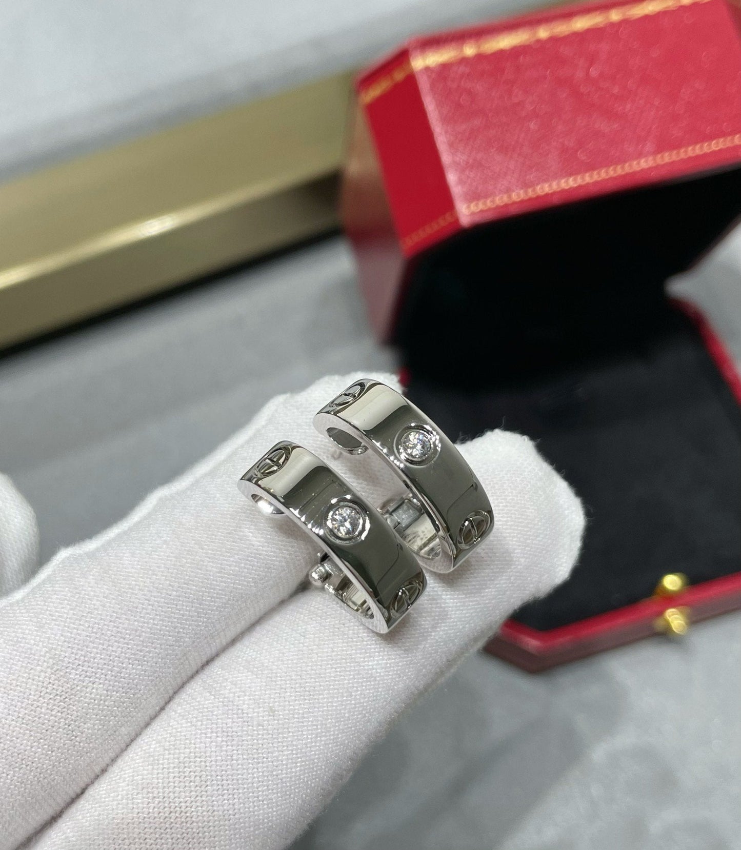 [Lumi Jewellery]LOVE 5.5MM 1 DIAMOND EARRINGS