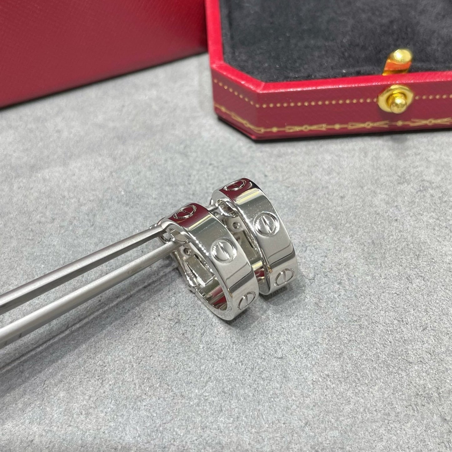 [Lumi Jewelery]LOVE 5.5MM EARRINGS