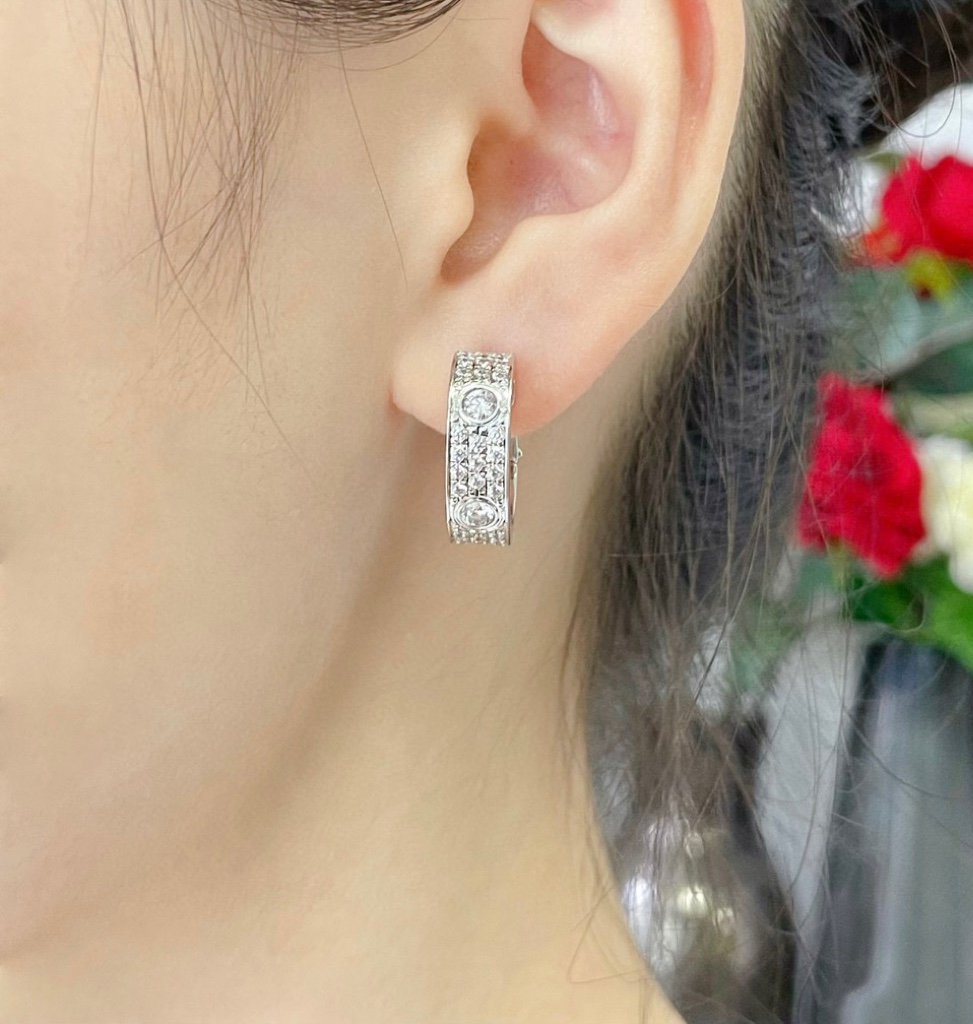[Lumi Jewellery]LOVE 5.5MM DIAMOND PAVED EARRINGS