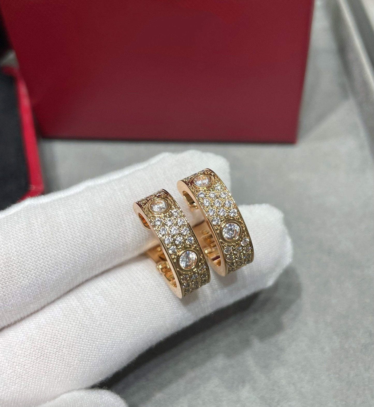 [Lumi Jewellery]LOVE 5.5MM DIAMOND PAVED EARRINGS