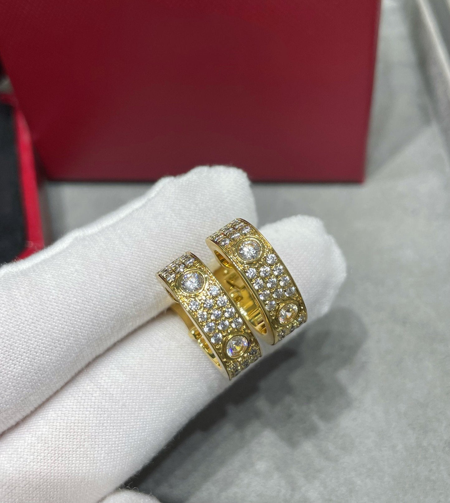 [Lumi Jewellery]LOVE 5.5MM DIAMOND PAVED EARRINGS