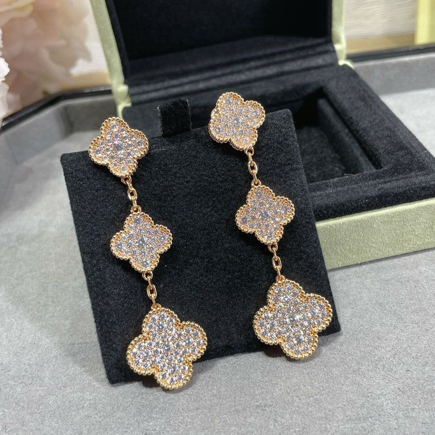 [Lumi Jewellery]CLOVER 3 MOTIFS DIAMOND PAVED ROSE GOLD EARRINGS