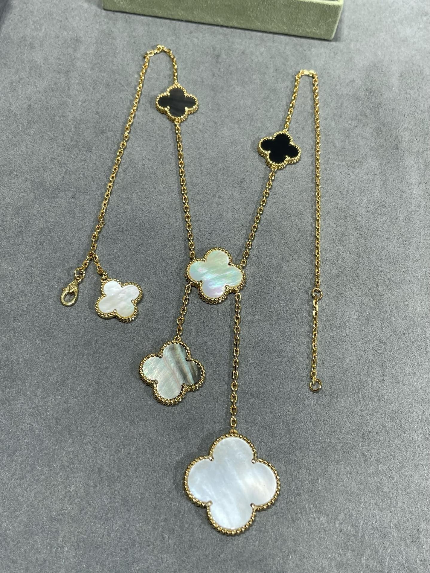 [Lumi Jewellery]CLOVER 6 MOTIF MOP ONYX GOLD NECKLACE