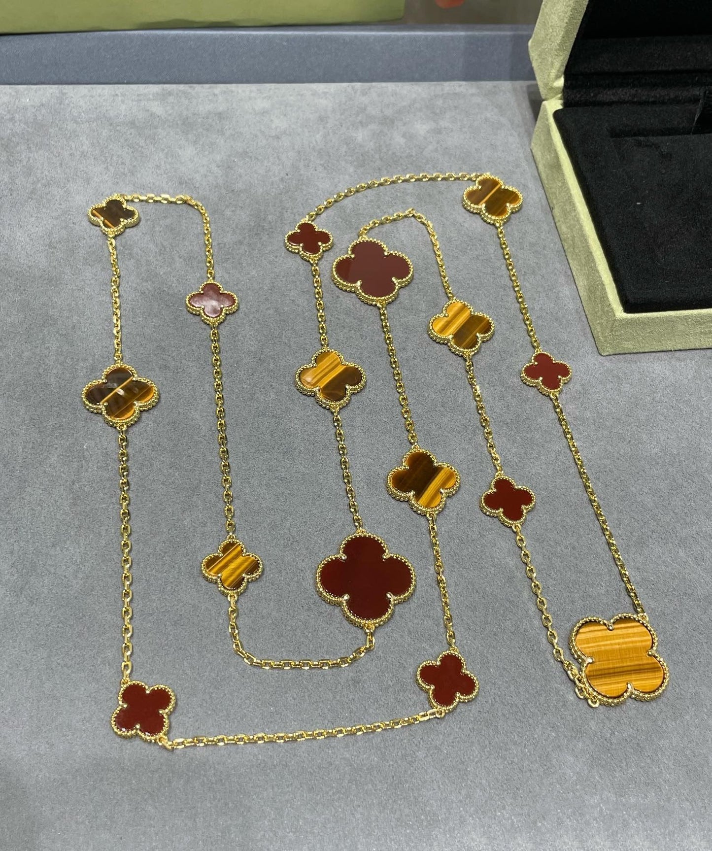 [Lumi Jewellery]CLOVER 16 MOTIF CARNELIAN TIGER EYE ROSE GOLD NECKLACE