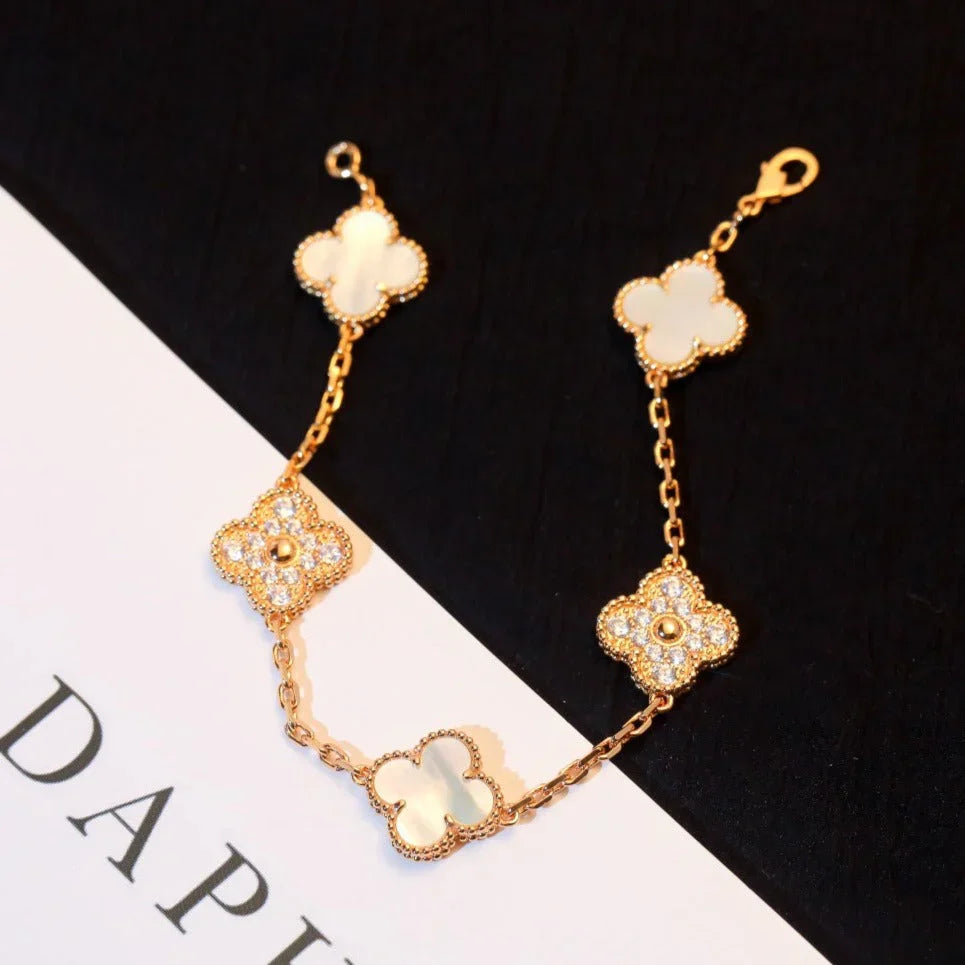 [Lumi Jewellery]CLOVER WHITE PEARL MOP 5 MOTIF BRACELET COLLECTION