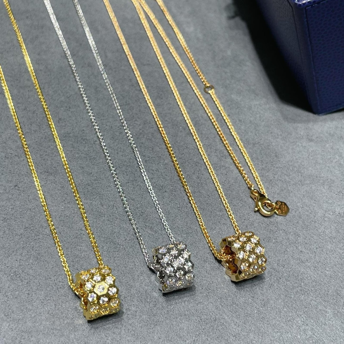 [Lumi Jewellery]BEE LOVE DIAMOND PAVED 3 ROW NECKLACE