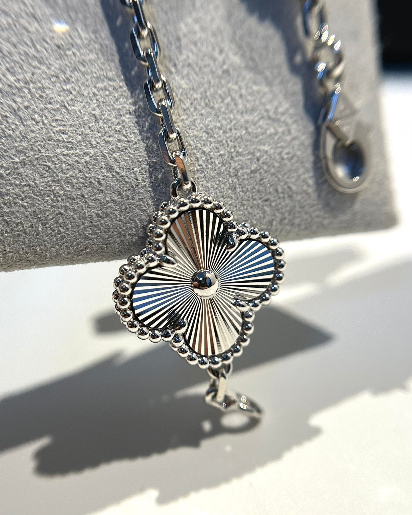 [Lumi Jewellery] CLOVER 5 MOTIF LASER BRACELET COLLECTION
