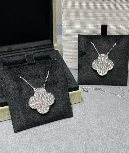 [Lumi Jewellery]CLOVER 25MM LARGE PENDANT DIAMOND PAVED SILVER NECKLACE