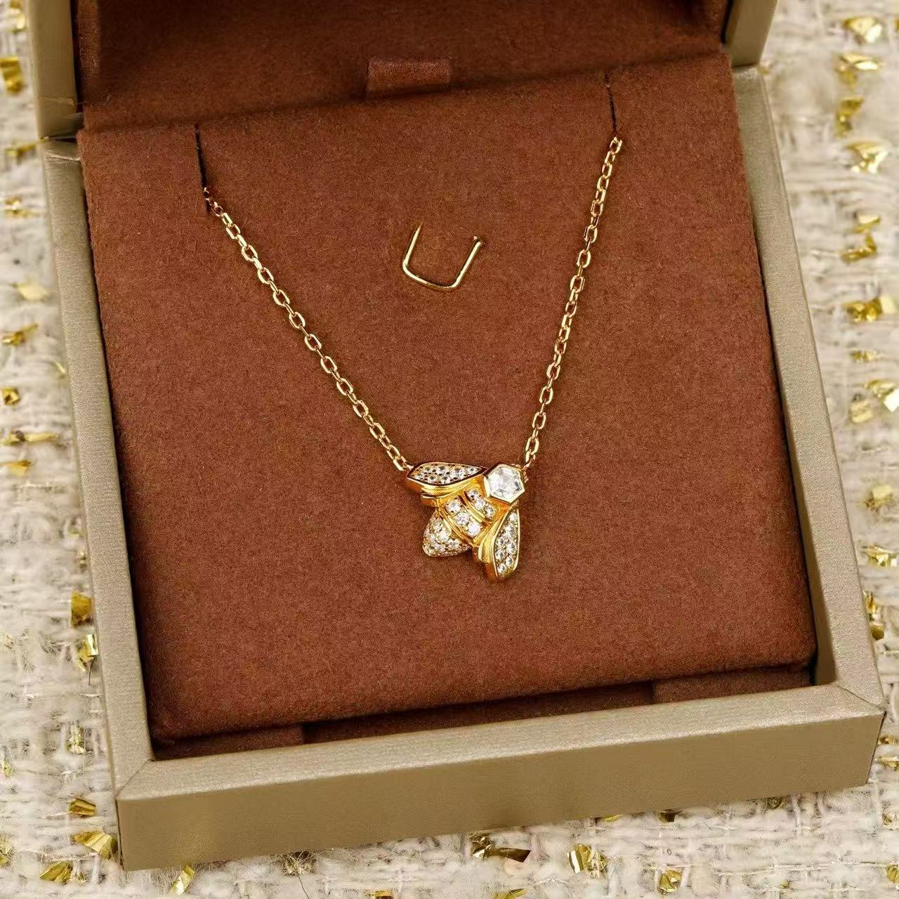 [Lumi Jewellery]Bee My Love Bee Diamond Necklace