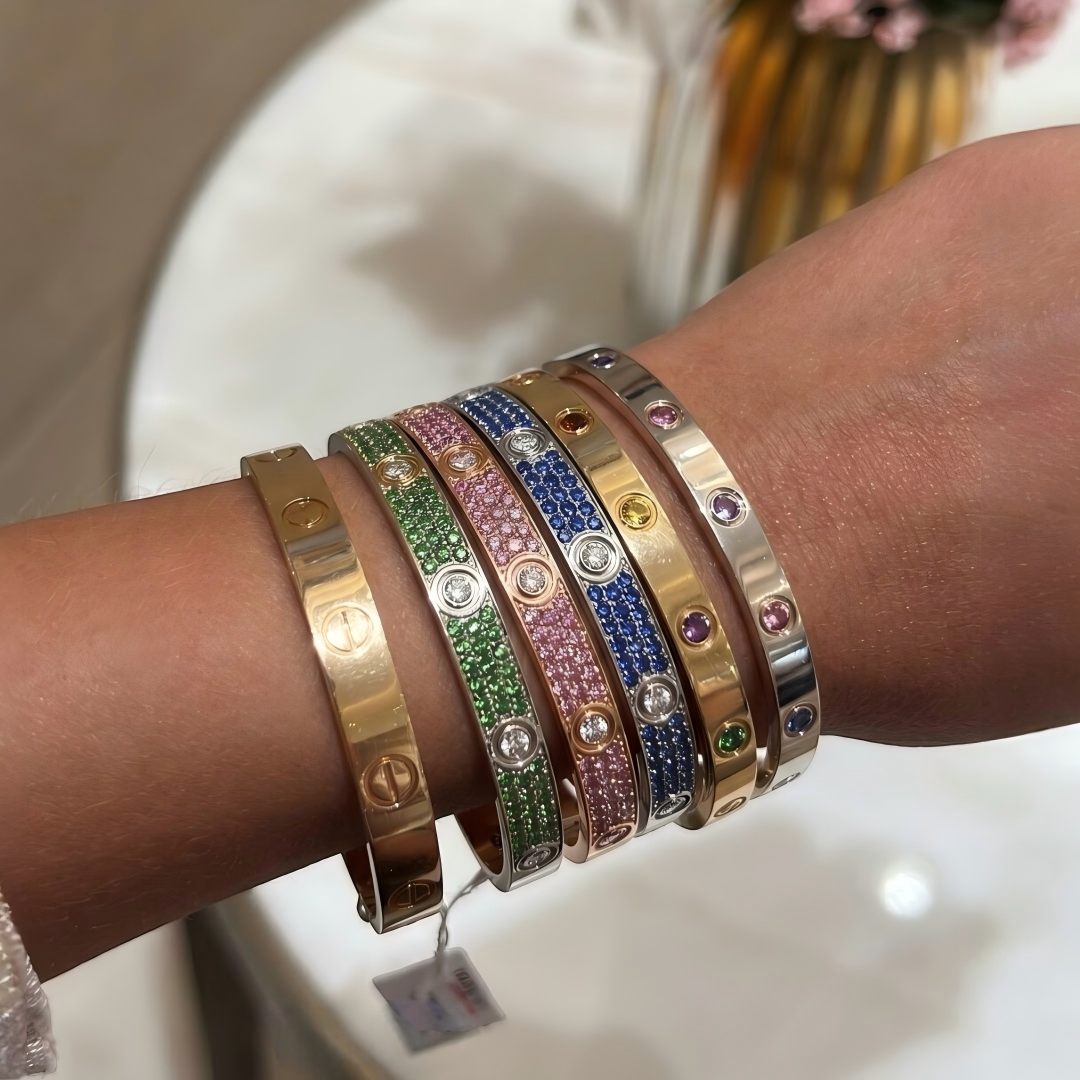 [Lumi  Jewelry]2026 PAVE GEMSTONE LOVE BRACELET 6.1MM 10 DIAMONDS