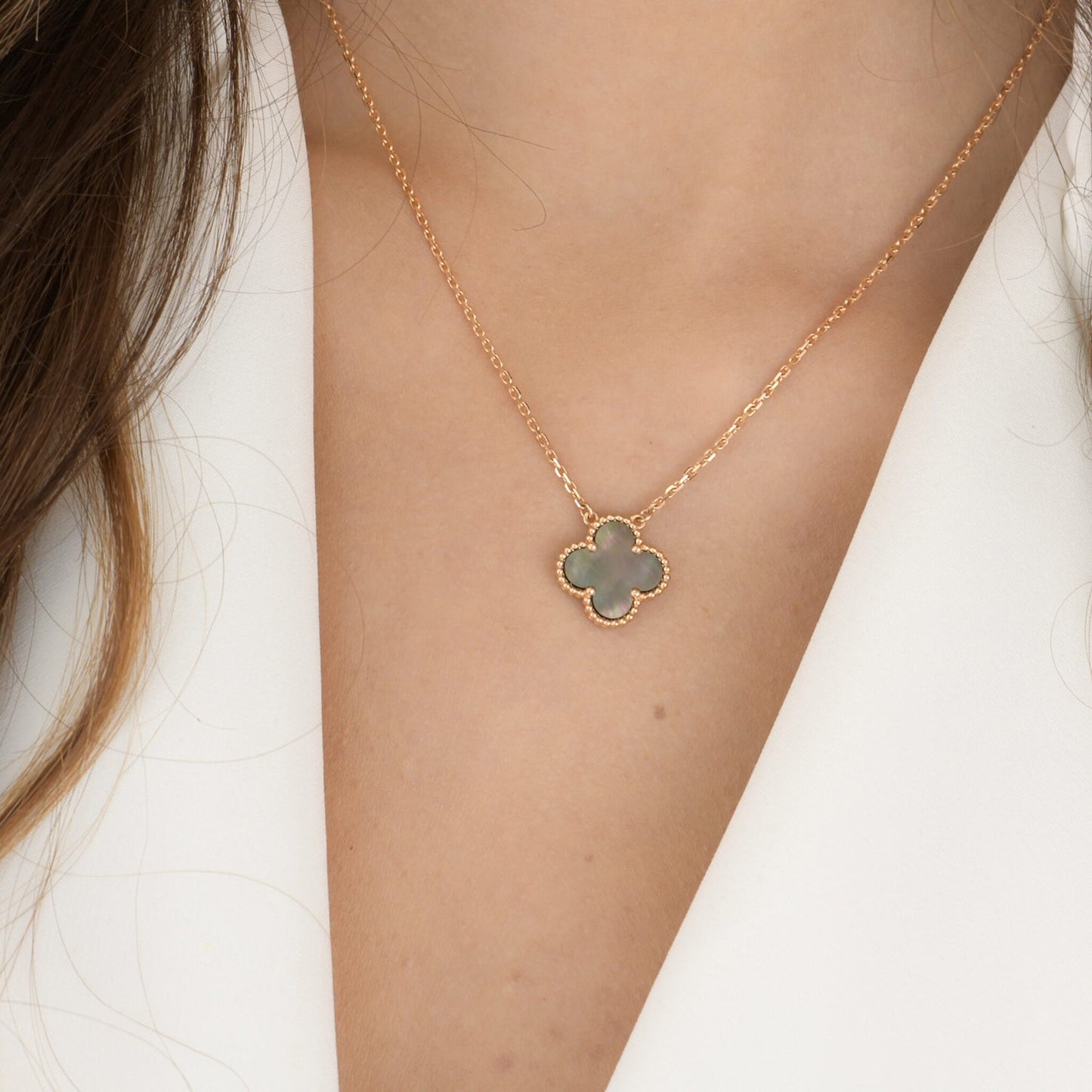 [Lumi Jewellery]CLOVER 15MM  GRAY MOTHER OF PEARL NECKLACE