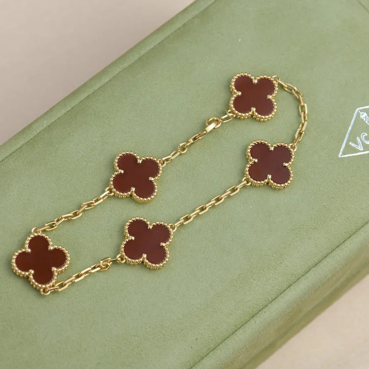 [Lumi Jewellery] CLOVER 5 MOTIF RED CORNELIAN BRACELET COLLECTION