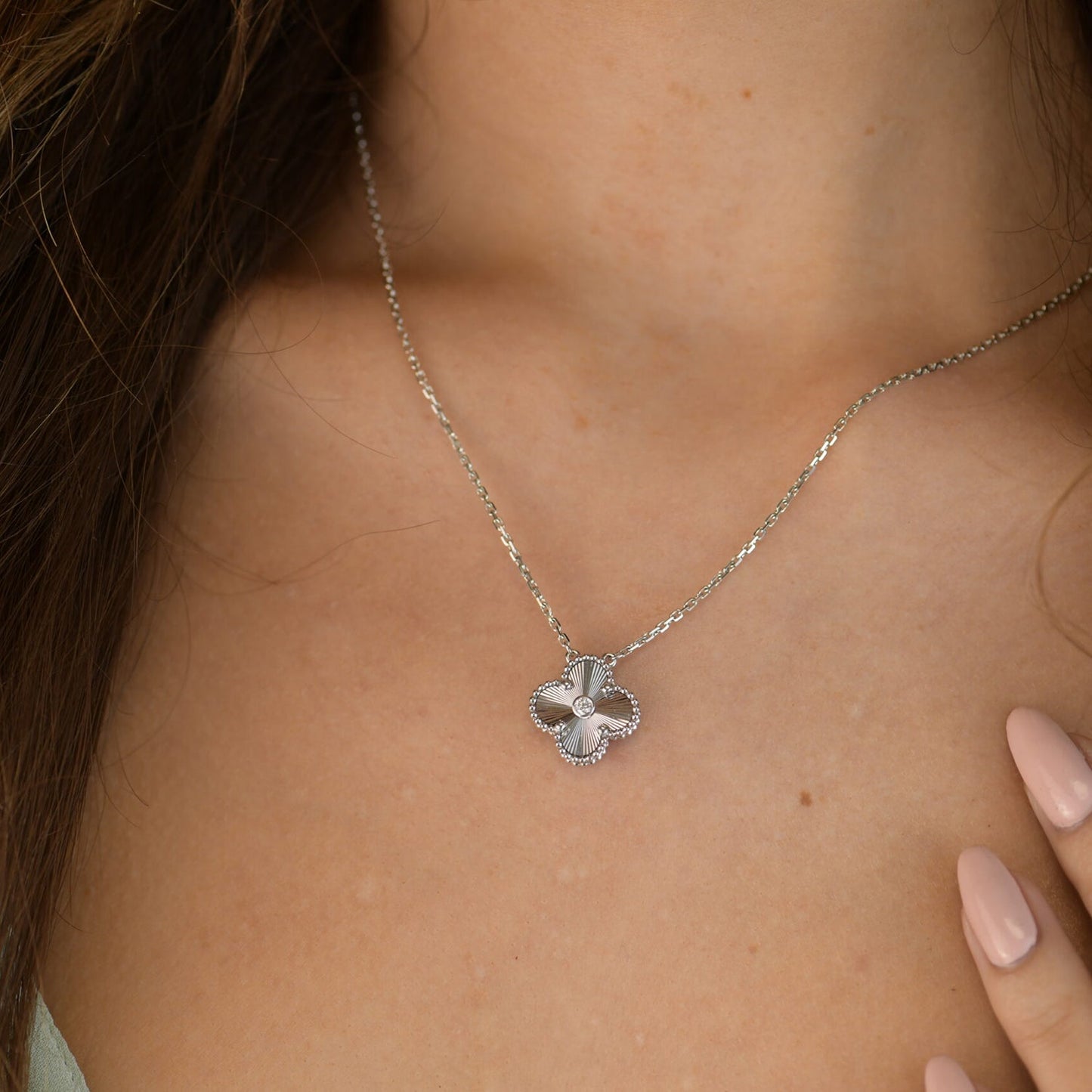 [Lumi Jewellery]CLOVER  15MM DIAMOND LASER NECKLACE SILVER