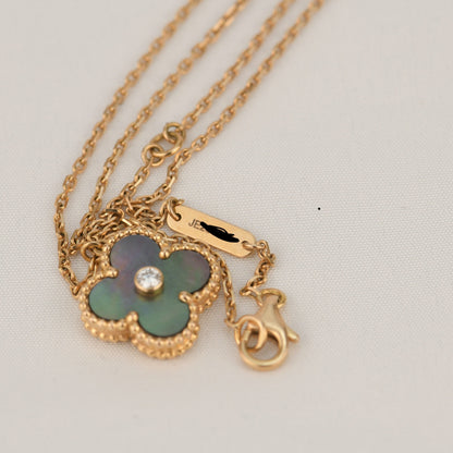 [Lumi Jewellery]CLOVER 15MM DIAMOND AND MOTHER-OF-GREY NECKLACE